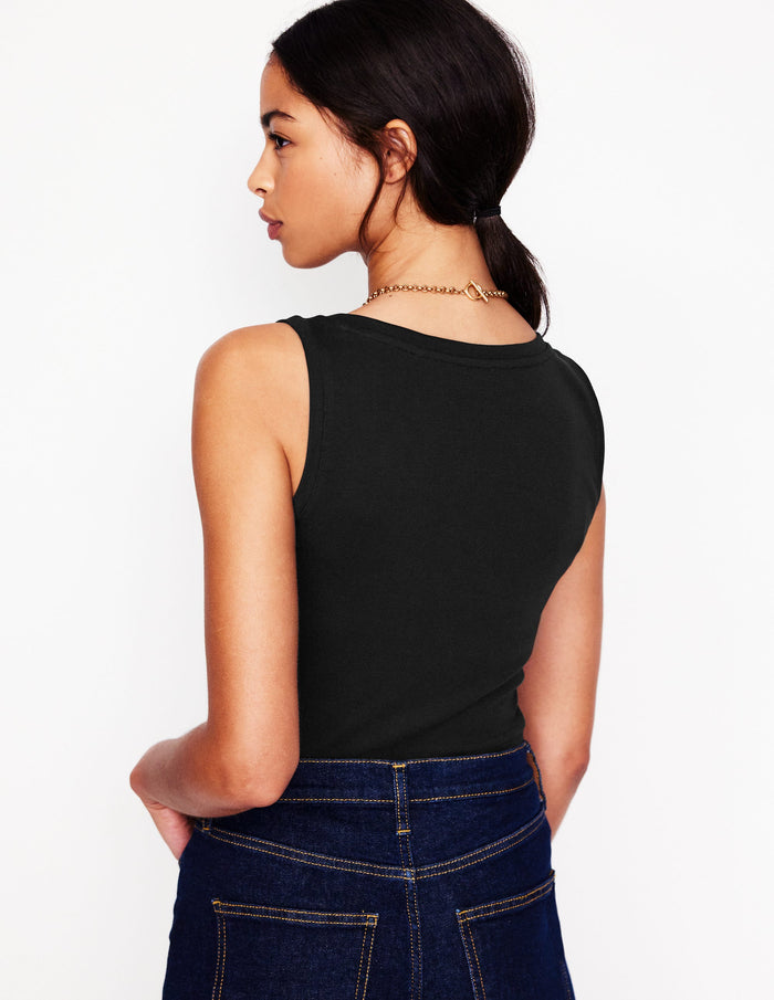 Essential Scoop-Neck Tank Black