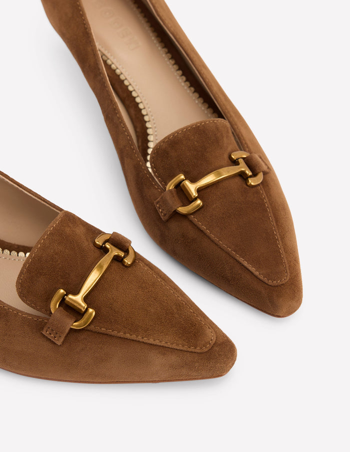 Iris Heel Snaffle Point Loafer Raw Umber
