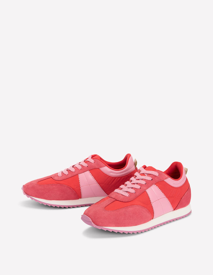 Retro Runner Trainer Red