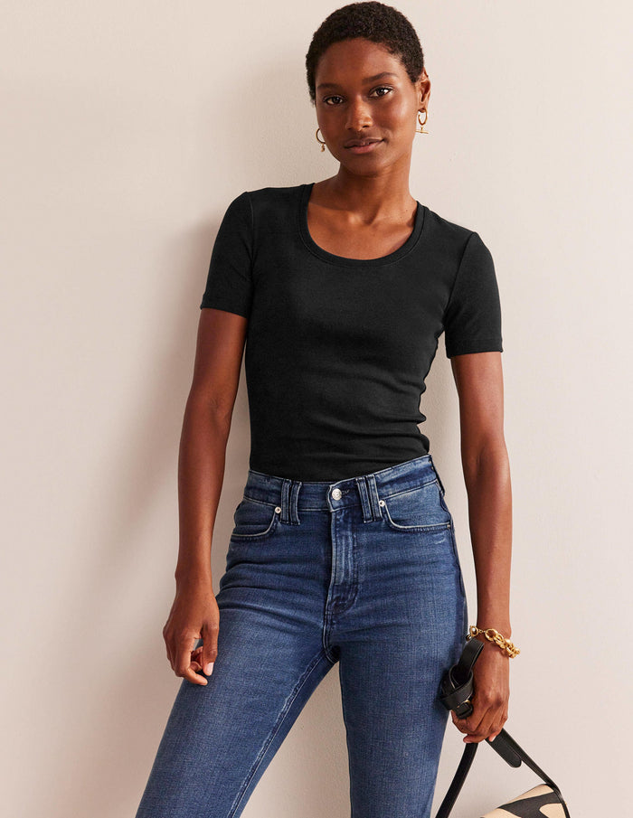Essential Jersey T-Shirt Black