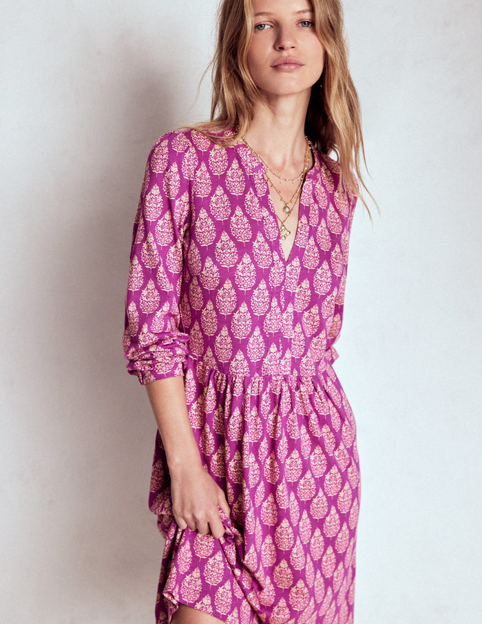 Naomi Relaxed Jersey Dress Purple, Wildflower Bouquet