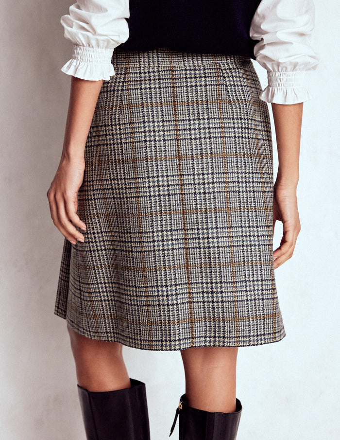 Helen Wool Kilt Skirt Blue, Grey Prince of Wales