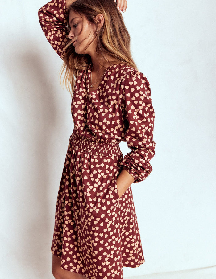 Sarah Short Jersey Dress Chestnut, Heart Cascade