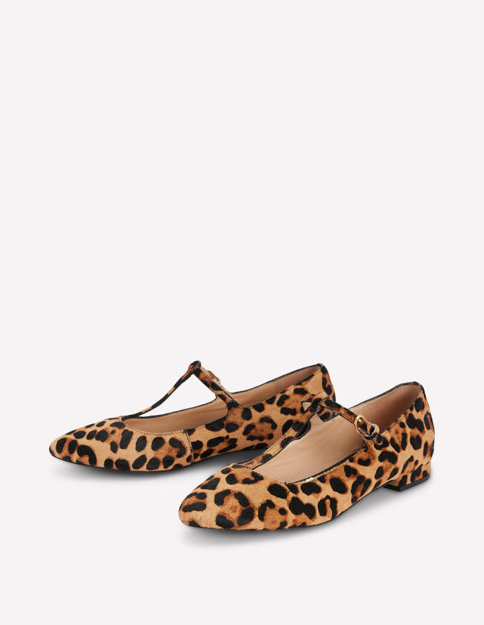 Round Toe T-Bar Flats Leopard