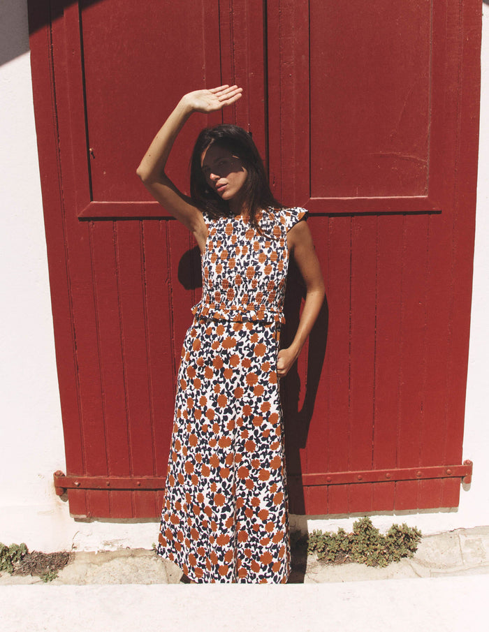 Carolina Smocked Midi Dress Cognanc, Floweret Vine