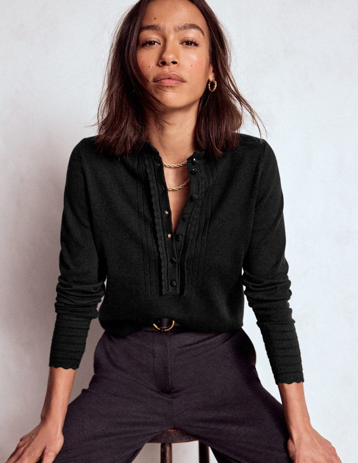 Angela Cotton Scallop Sweater Black