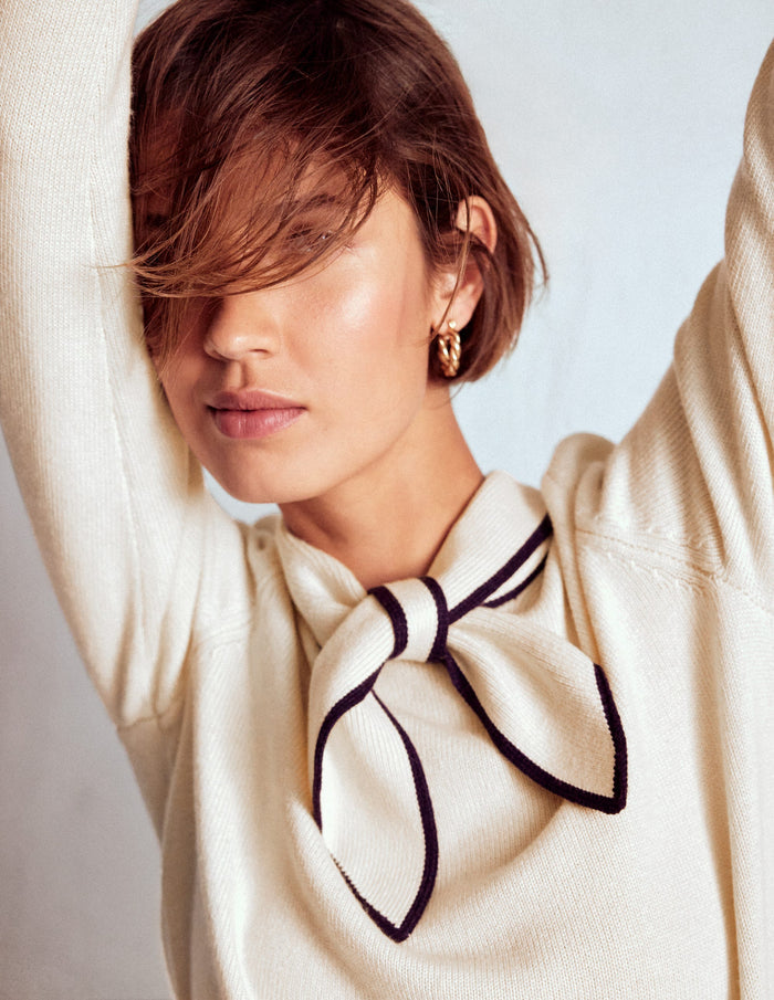 Knitted Bow Sweater Warm Ivory