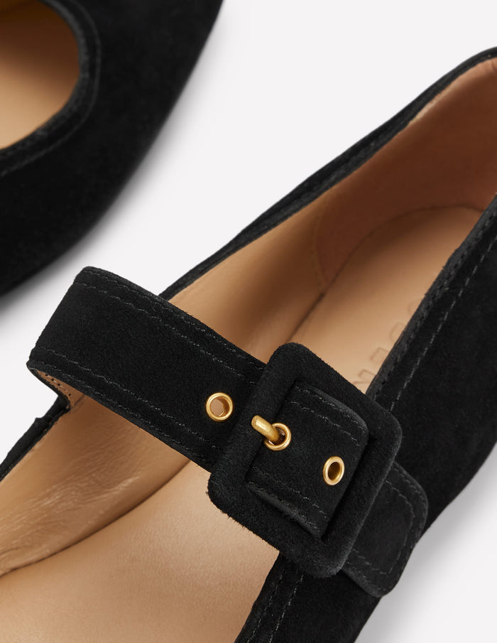 Vic Chisel Toe Mary Janes Black