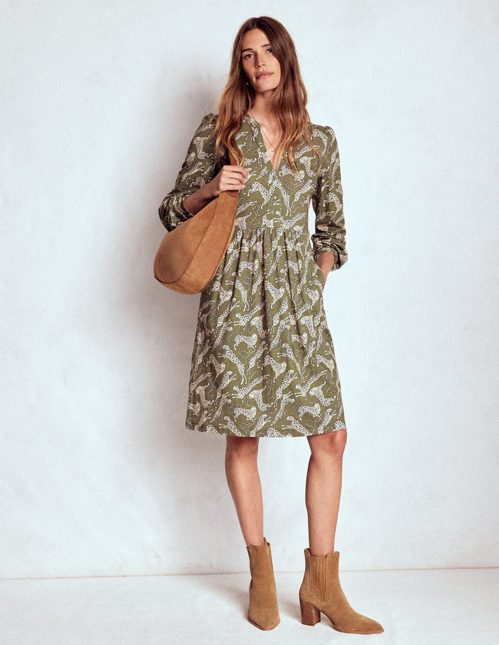 Naomi Relaxed Jersey Dress Woodland Green, Leopard
