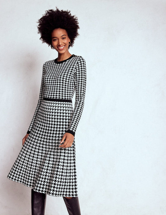 Maria Button Knitted Dress Black and Ivory Dogstooth