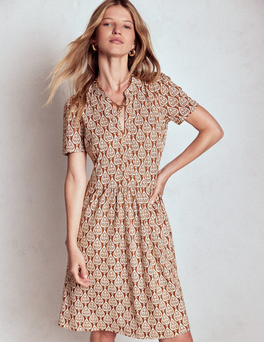 Naomi Short Sleeve Dress Cognac, Ornate Geo