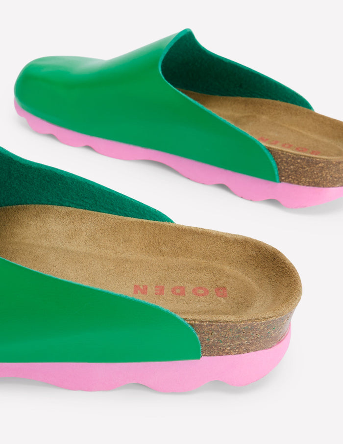 Lyla Colour Block Clogs Rich Emerald