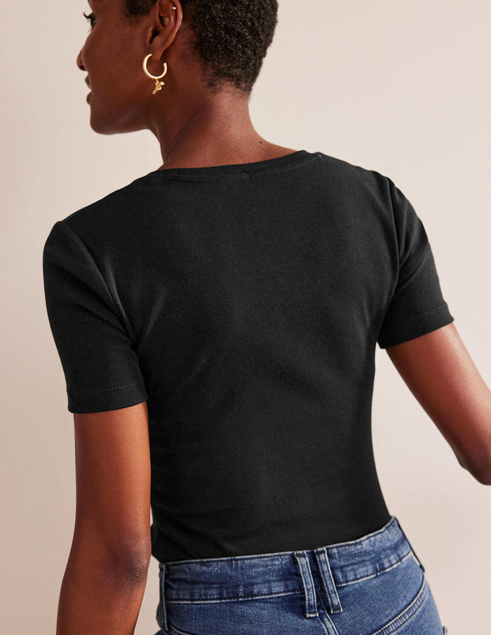 Essential Jersey T-Shirt Black