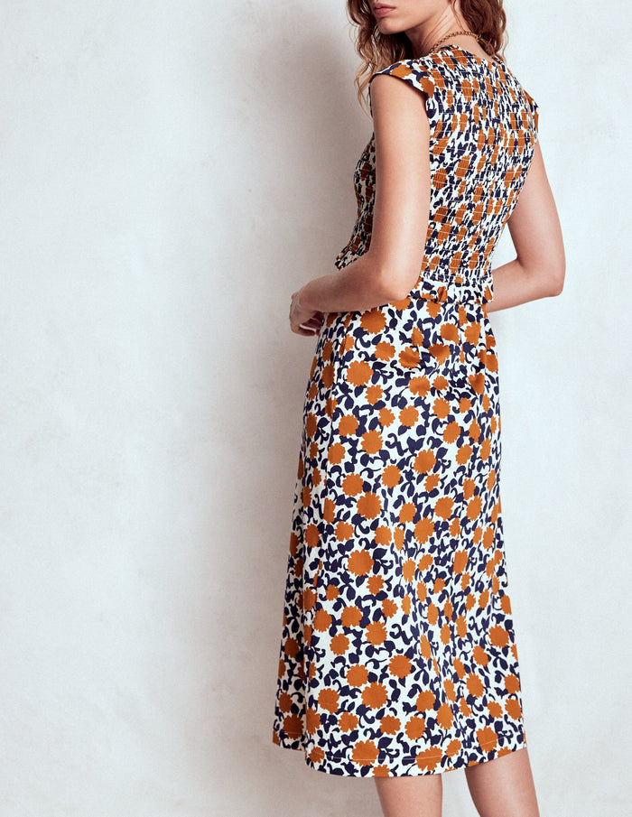 Carolina Smocked Midi Dress Cognanc, Floweret Vine