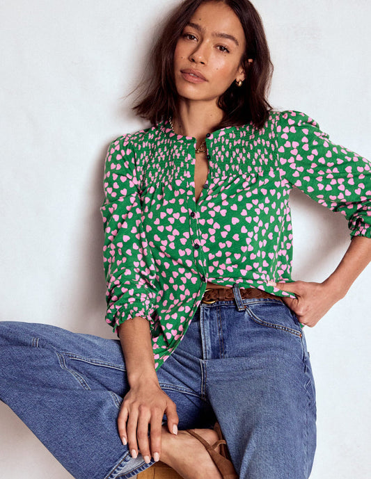 Elsa Smocked Yoke Jersey Shirt Highland Green, Heart Cascade