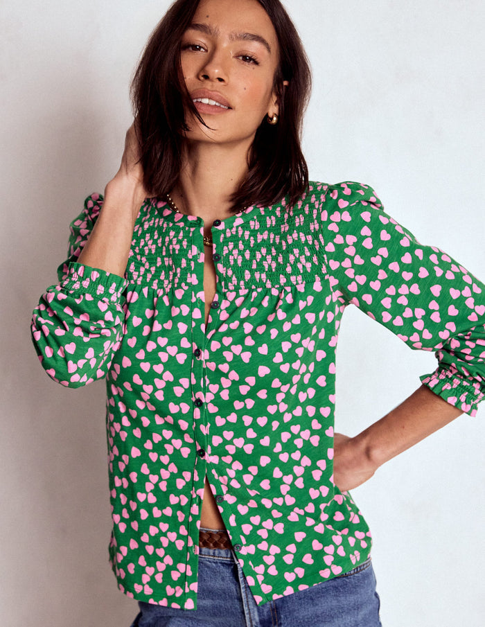 Elsa Smocked Yoke Jersey Shirt Highland Green, Heart Cascade