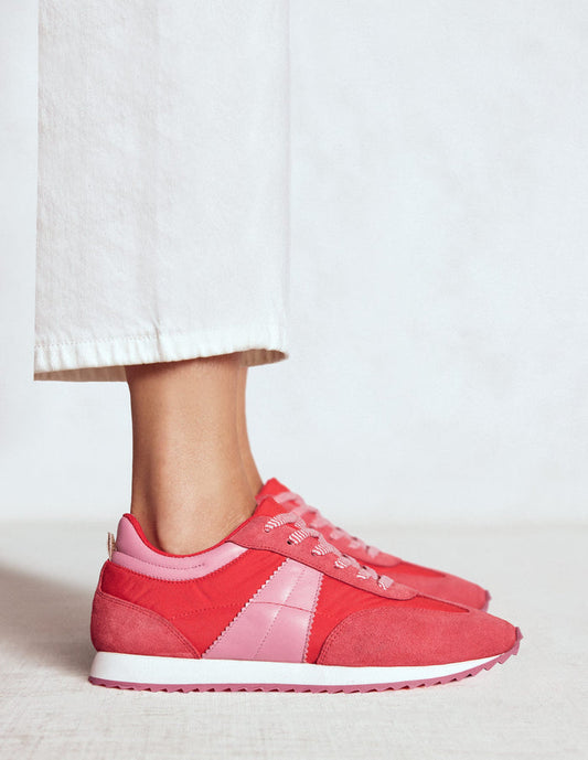 Retro Runner Trainer Red