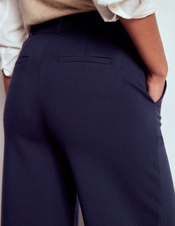 Belgravia Ponte Crop Pants Navy