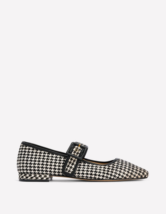 Vic Chisel Toe Mary Janes White/Black