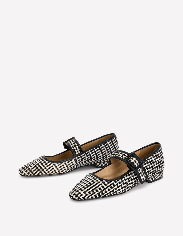 Vic Chisel Toe Mary Janes White/Black