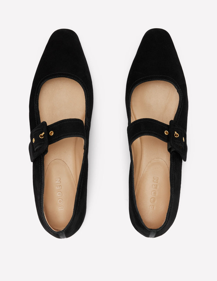 Vic Chisel Toe Mary Janes Black
