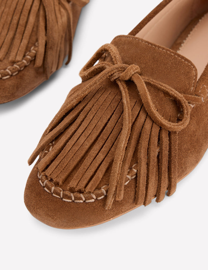 Soft Tassel Deck Shoes Tan